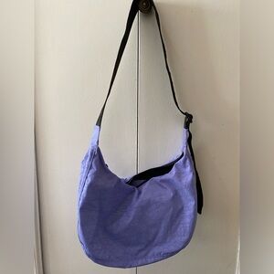 BAGGU medium nylon crescent bag in bluebell